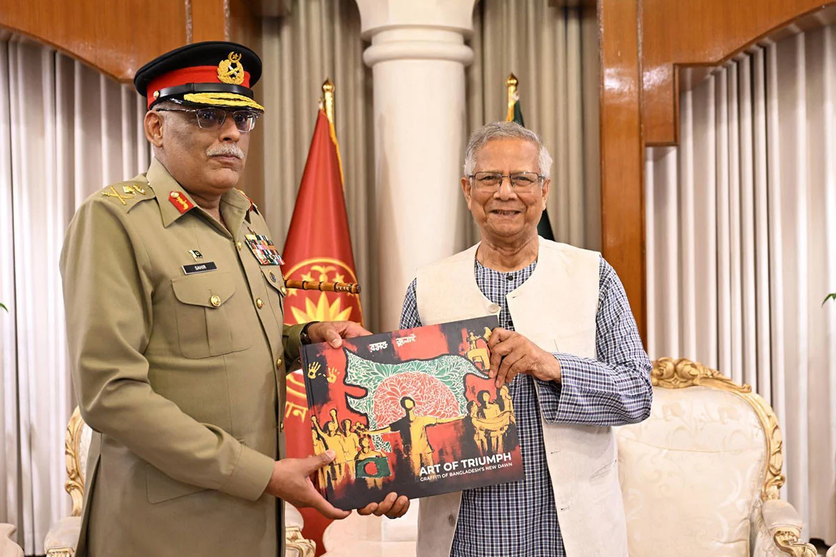 প্রধান উপদেষ্টা ও পাকিস্তানের যৌথ বাহিনীর চেয়ারম্যানের সাক্ষাৎ
