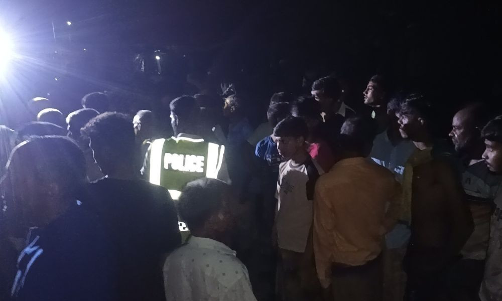 আক্কেলপুরে মাদ্রাসার ছাত্রকে মারধর ও আটকে রাখার অভিযোগ