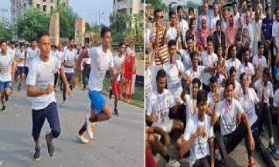 গণঅভ্যুত্থান দিবসে জয়পুরহাটে প্রতীকী ম্যারাথন